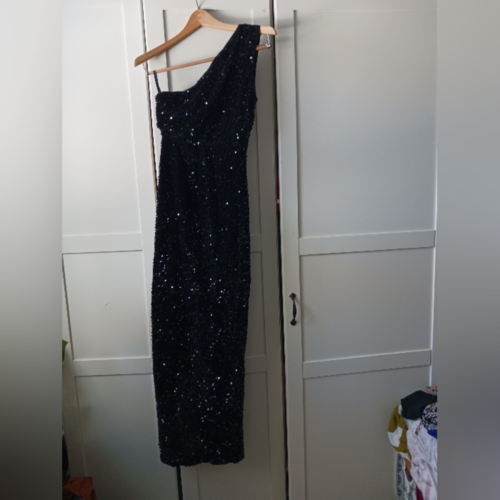 Black sequin velvet dress